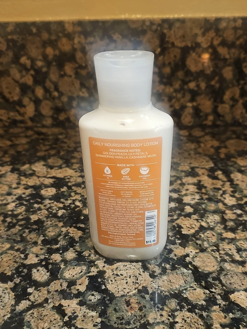Bath & Body Works Cashmere Glow Daily Nourishing Body Lotion